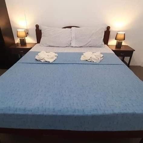 A&C Aquino Guesthouse Moalboal Eksteriør bilde