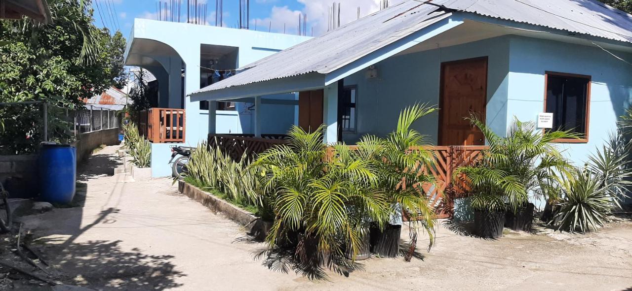 A&C Aquino Guesthouse Moalboal Eksteriør bilde