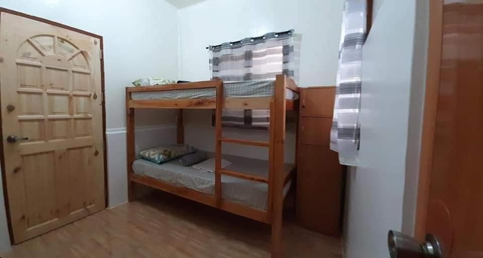 A&C Aquino Guesthouse Moalboal Eksteriør bilde