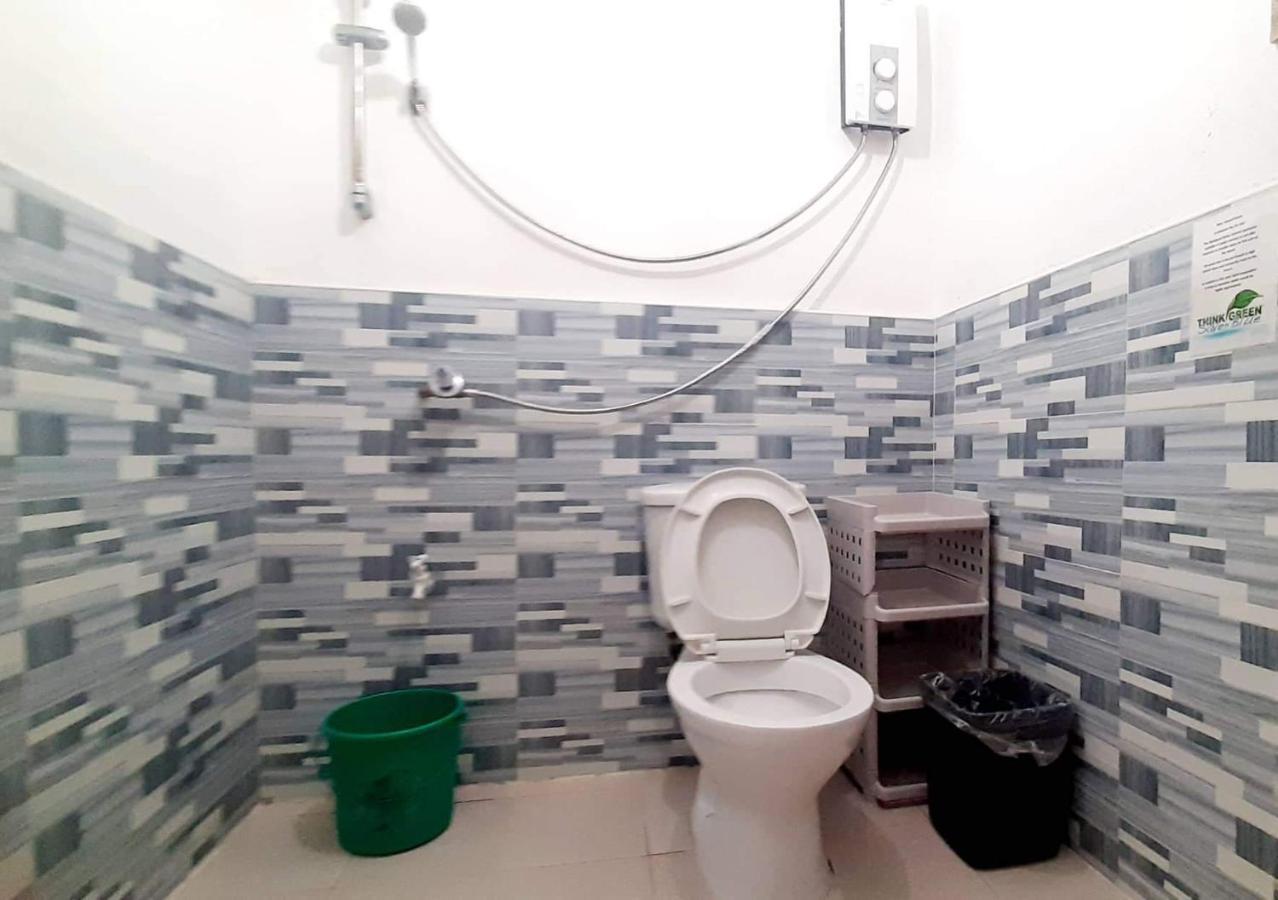 A&C Aquino Guesthouse Moalboal Eksteriør bilde