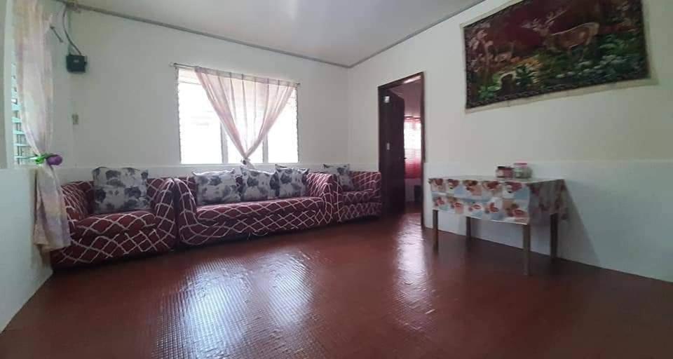 A&C Aquino Guesthouse Moalboal Eksteriør bilde